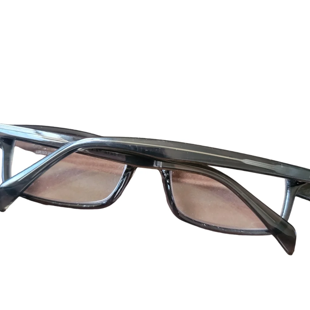 NWT Kirkland Reading Glasses 2.25 with case